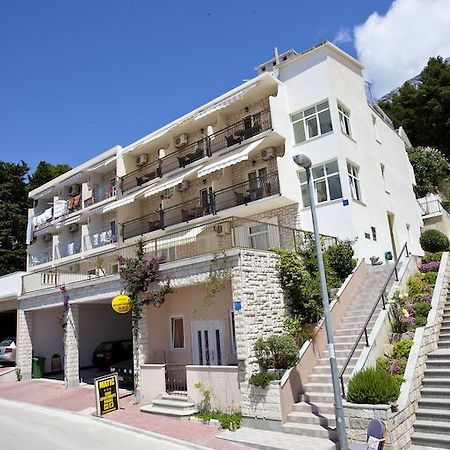 Apartments Matic Baška Voda Стая снимка