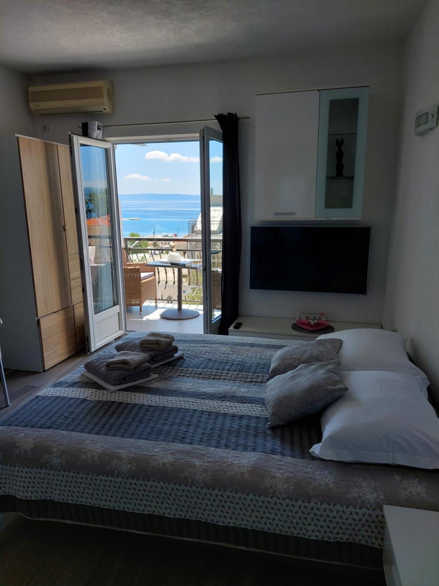 Apartments Matic Baška Voda Стая снимка