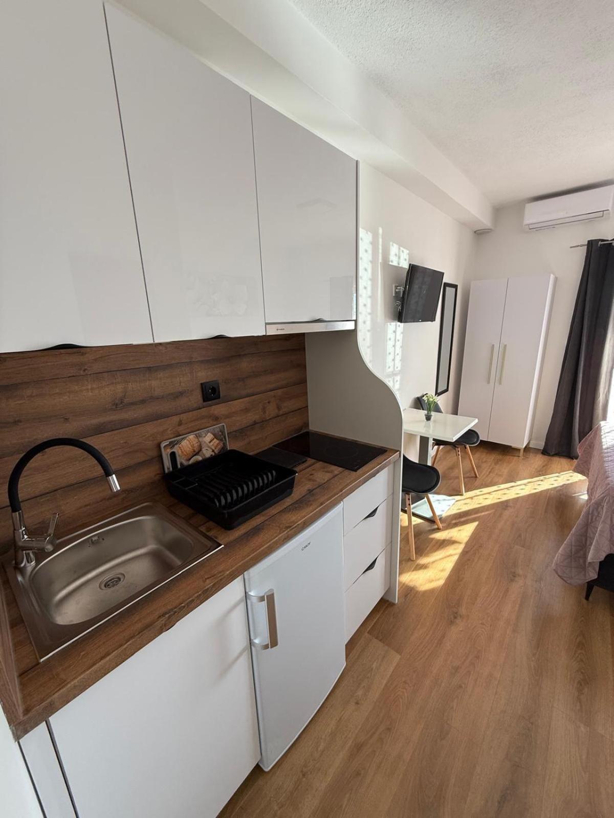Apartments Matic Baška Voda Екстериор снимка