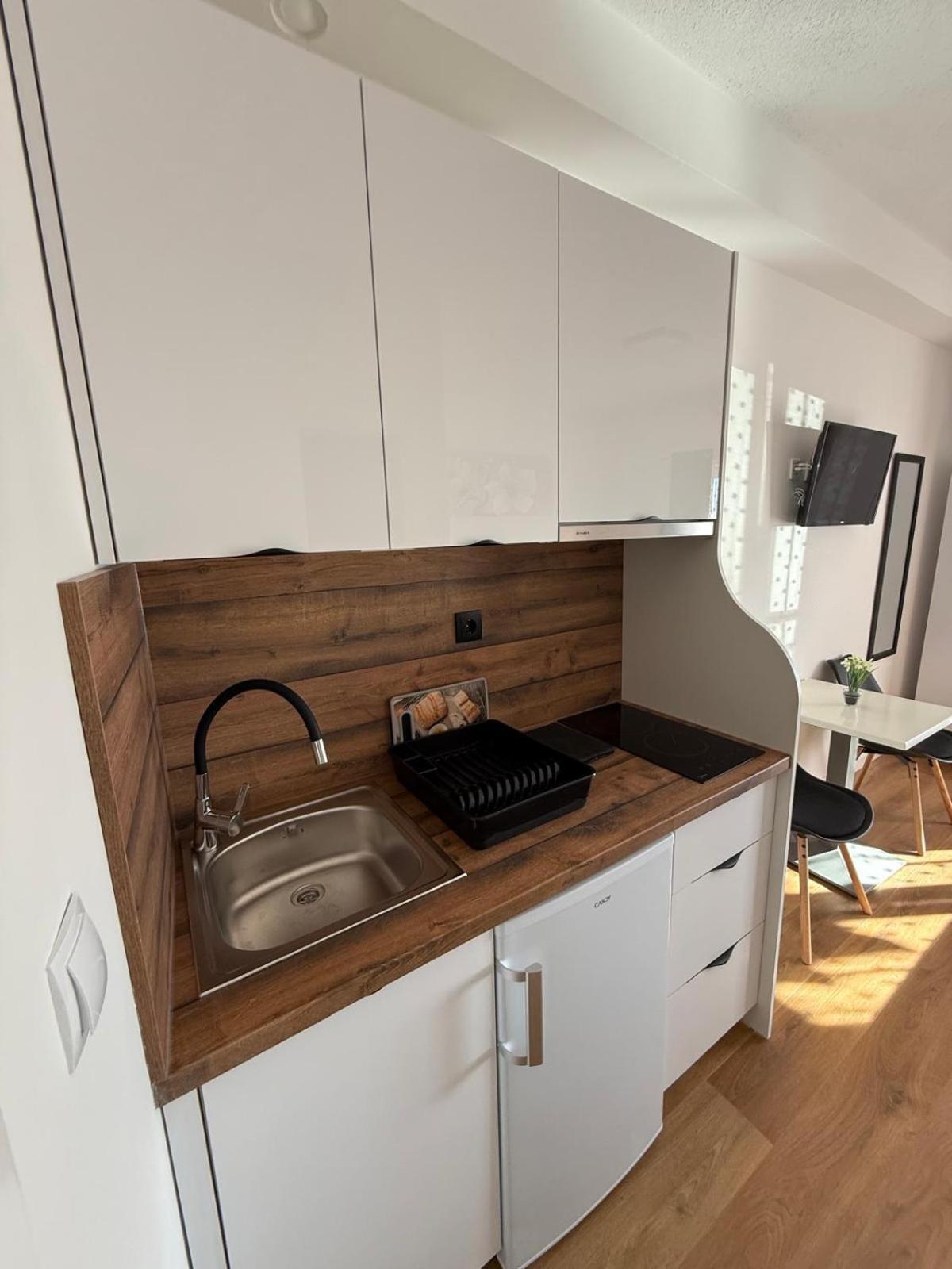 Apartments Matic Baška Voda Екстериор снимка
