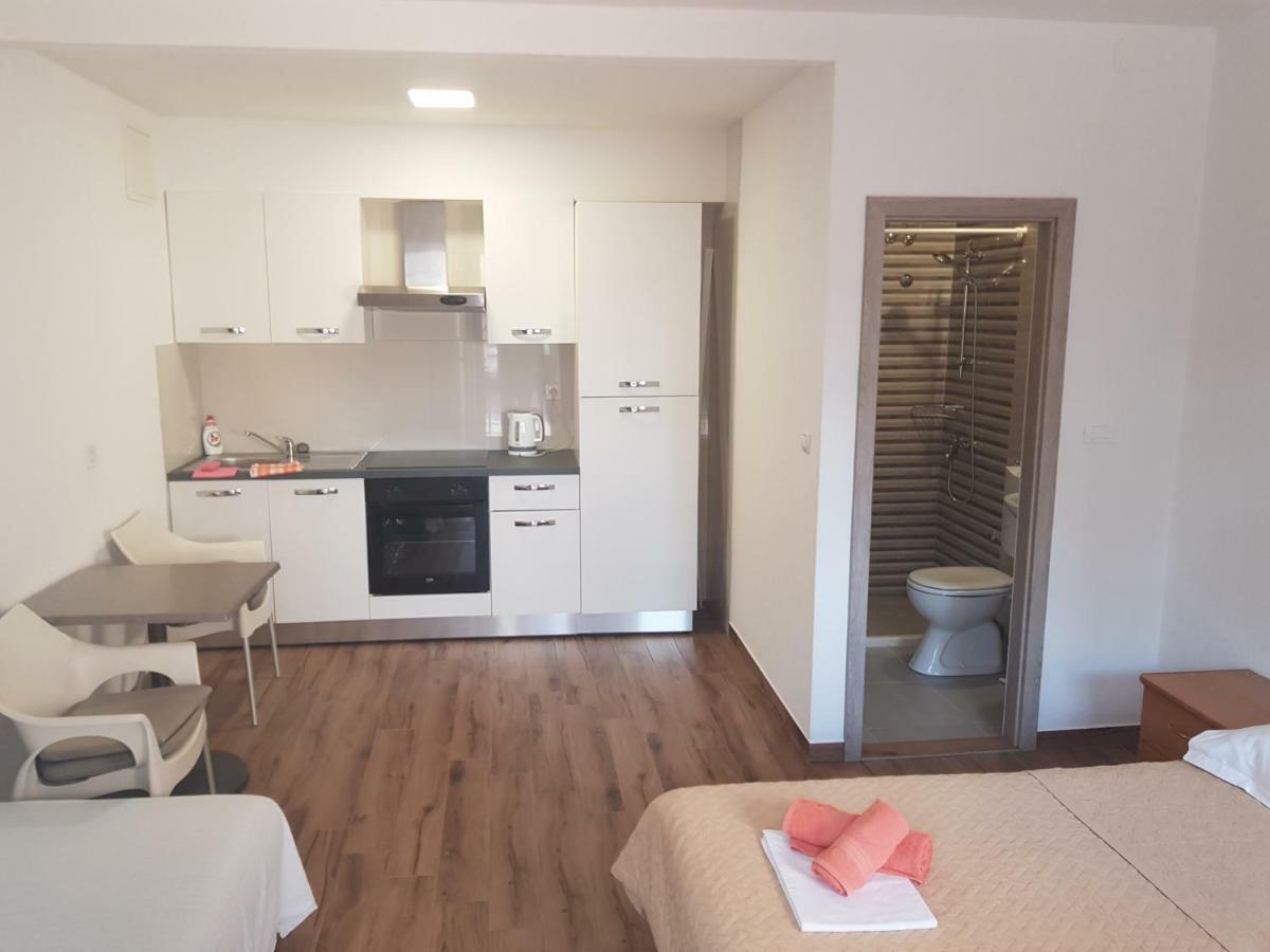 Apartments Matic Baška Voda Екстериор снимка